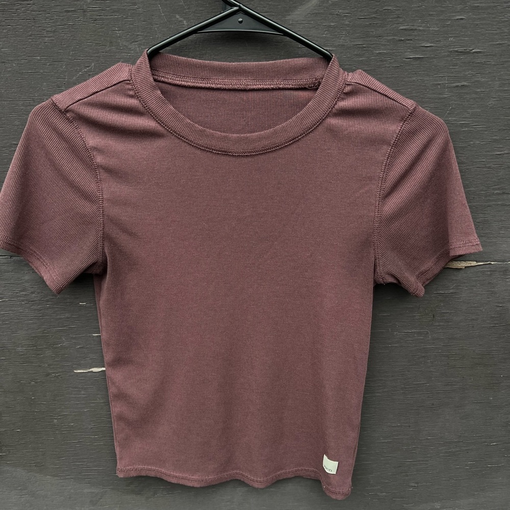 Vuori Pose fitted tee